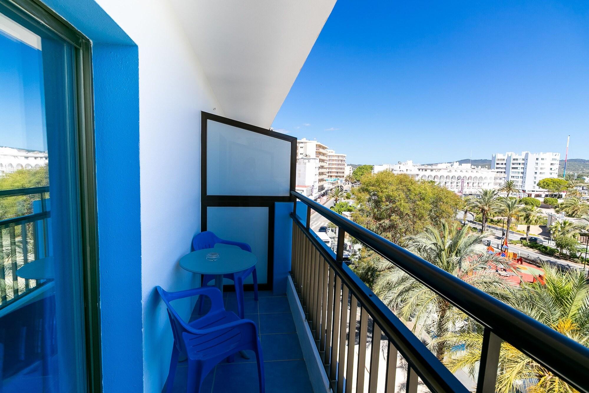 The Blue Apartments - Adults Only Sant Antoni de Portmany Exterior foto